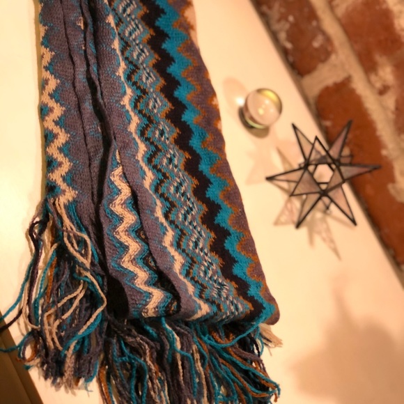 Nordstrom Scarf - Picture 3 of 4